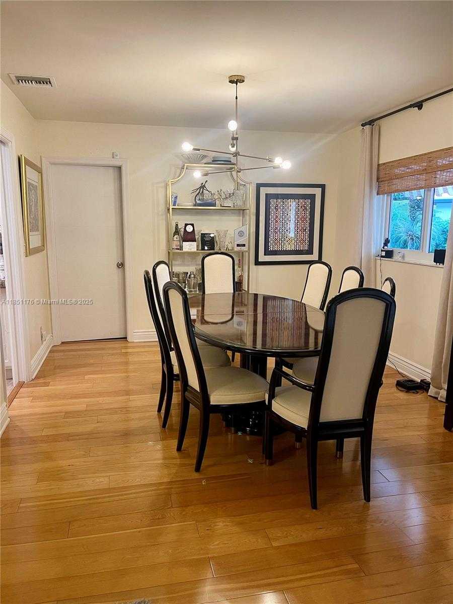 Small Image of 1013 EAST CYPRESS DR #V-31, Pompano Beach Number 6