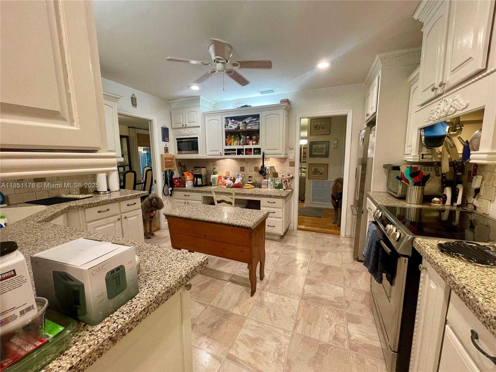 Small Image of 1013 EAST CYPRESS DR #V-31, Pompano Beach Number 7