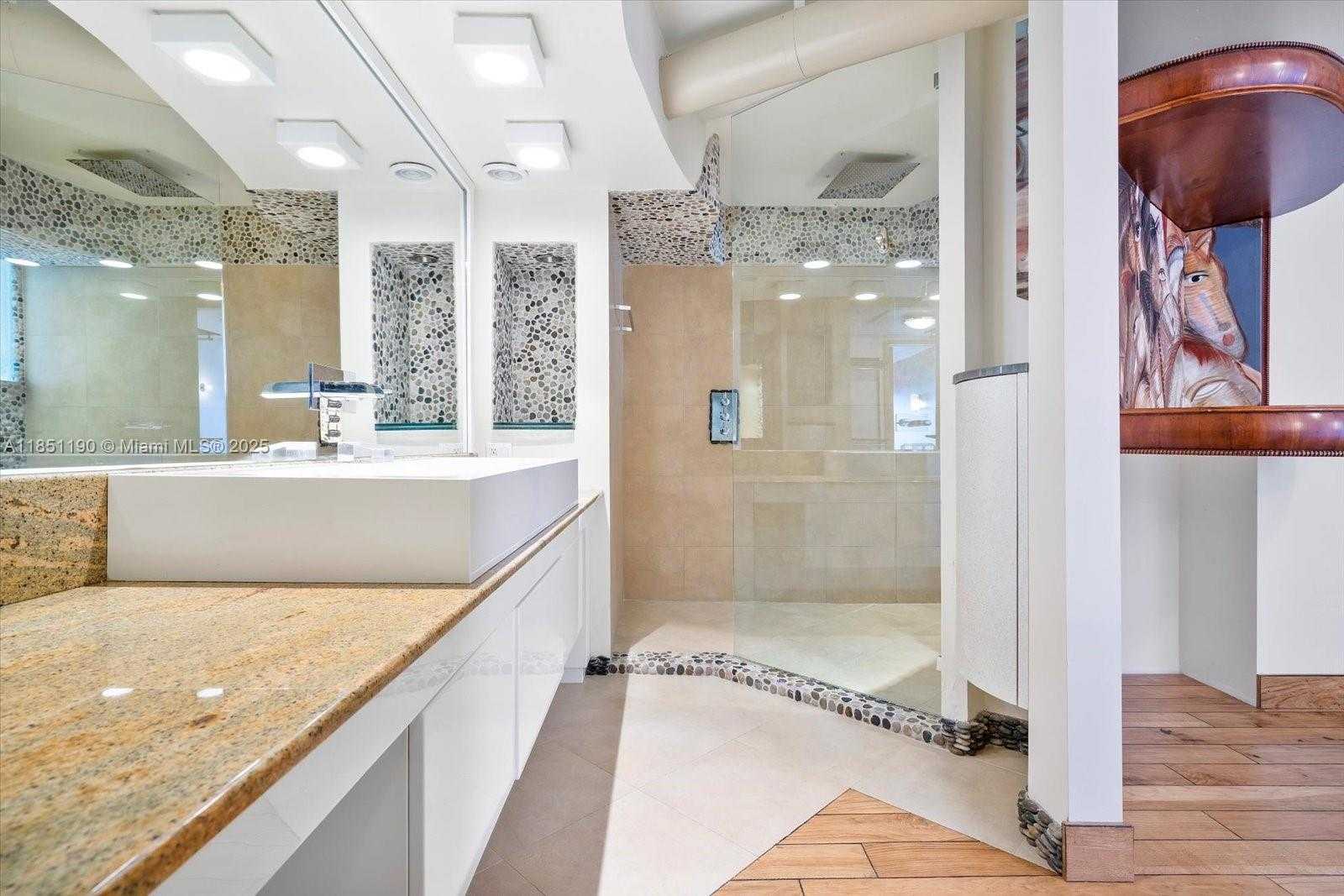 Small Image of 21205 NORTH EAST 37TH AVE #2204, Aventura Number 12