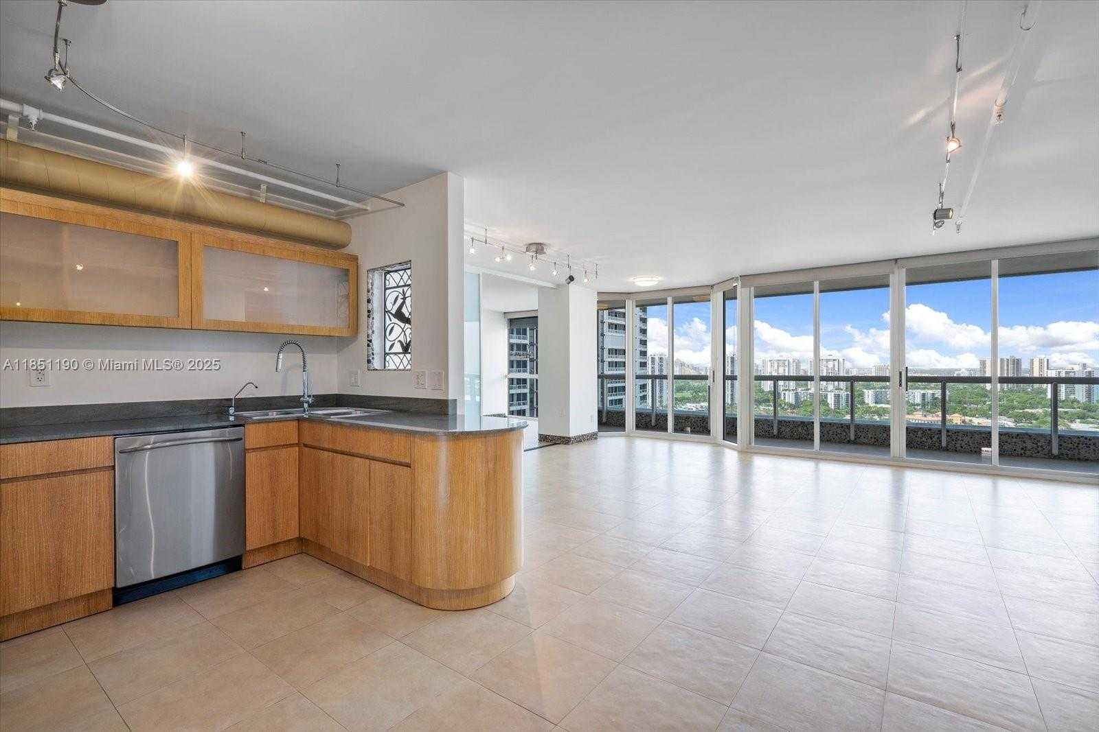 Small Image of 21205 NORTH EAST 37TH AVE #2204, Aventura Number 15
