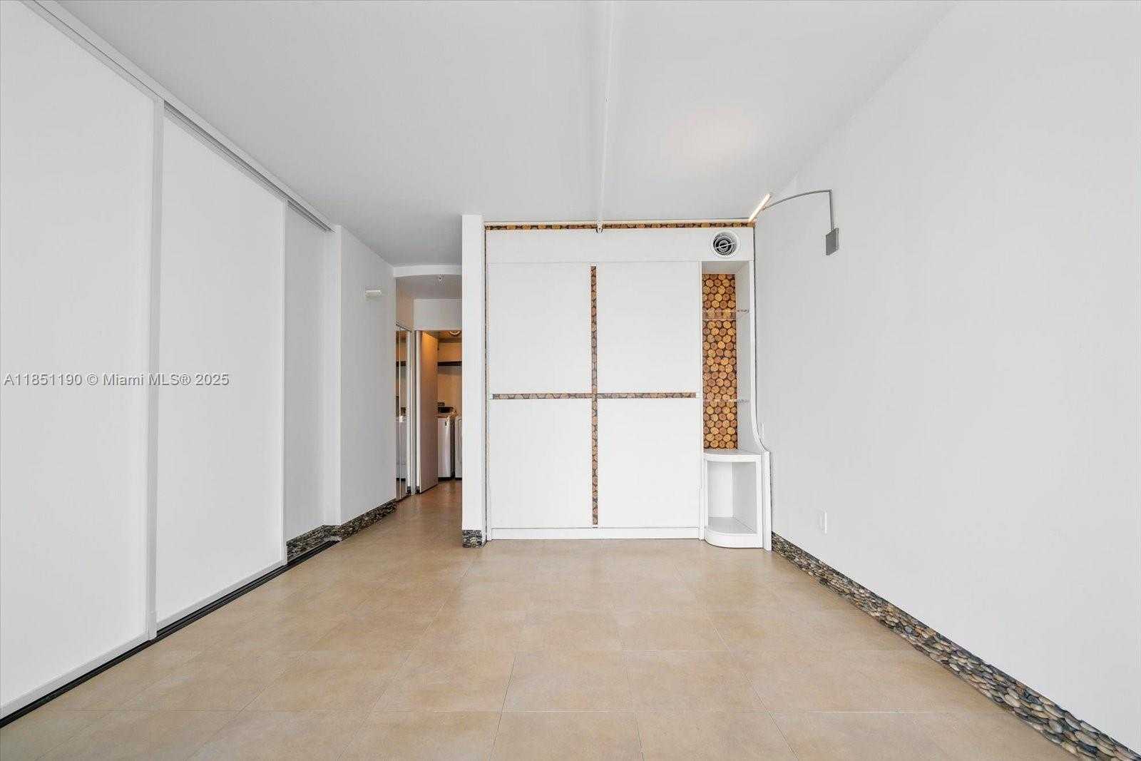 Small Image of 21205 NORTH EAST 37TH AVE #2204, Aventura Number 30