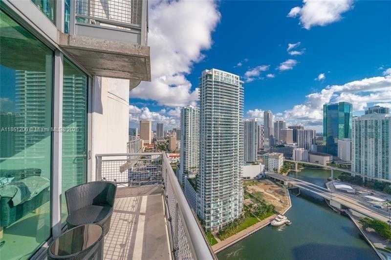 Small Image of 690 SOUTH WEST 1ST CT #PHII04, Miami Number 2