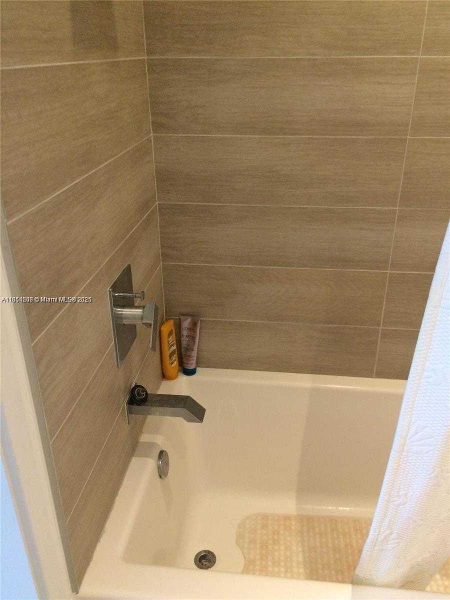 Small Image of 1600 SOUTH WEST 1 AVE #804, Miami Number 14