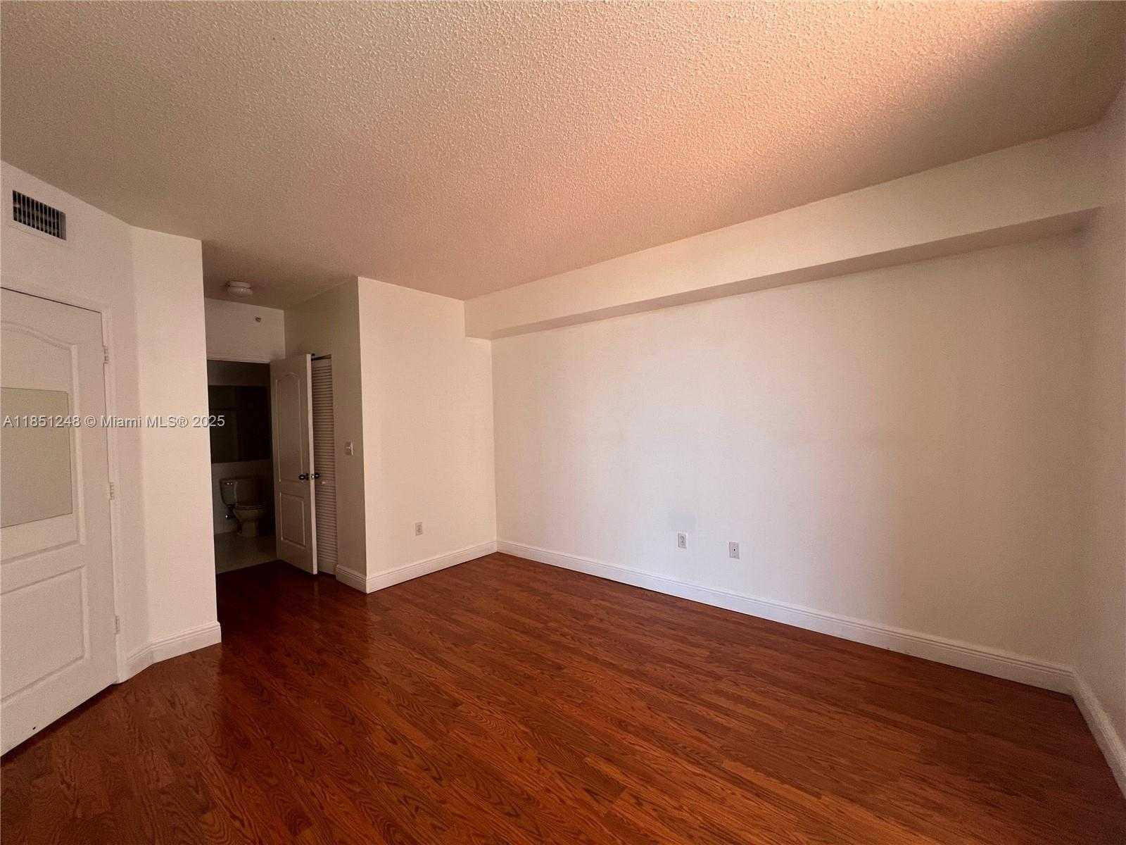 Small Image of 5085 NORTH WEST 7TH ST #910, Miami Number 4