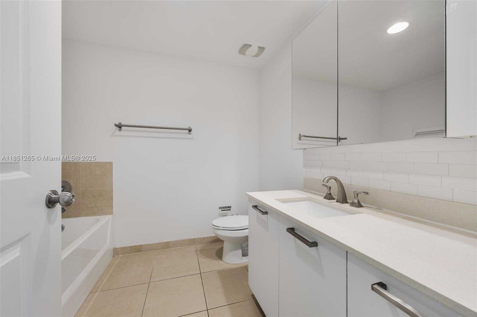 Small Image of 333 NORTH EAST 24TH ST #1601, Miami Number 15