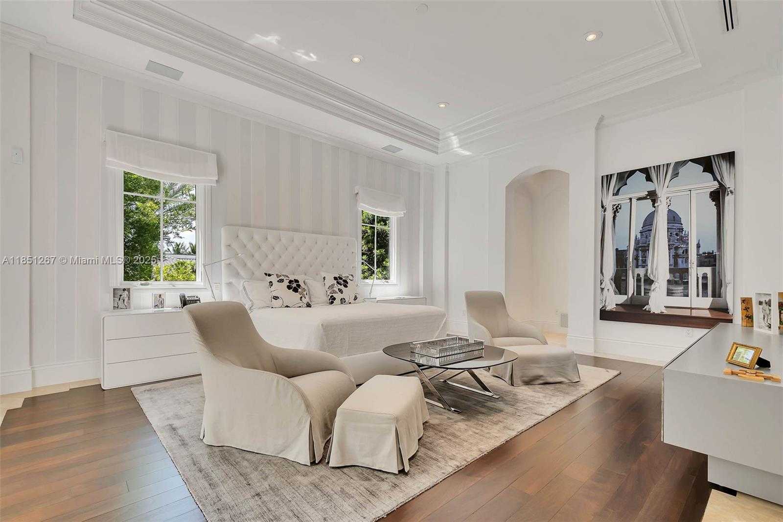 Small Image of 3320 DEVON RD, Miami Number 11