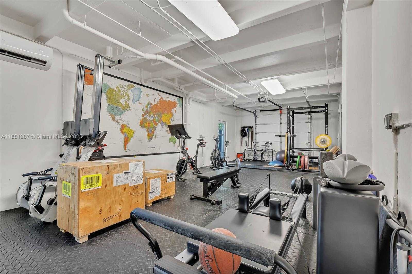 Small Image of 3320 DEVON RD, Miami Number 27