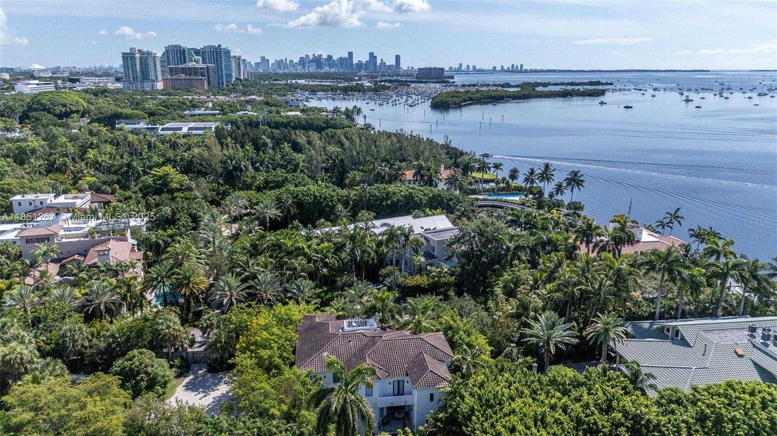 Small Image of 3320 DEVON RD, Miami Number 34