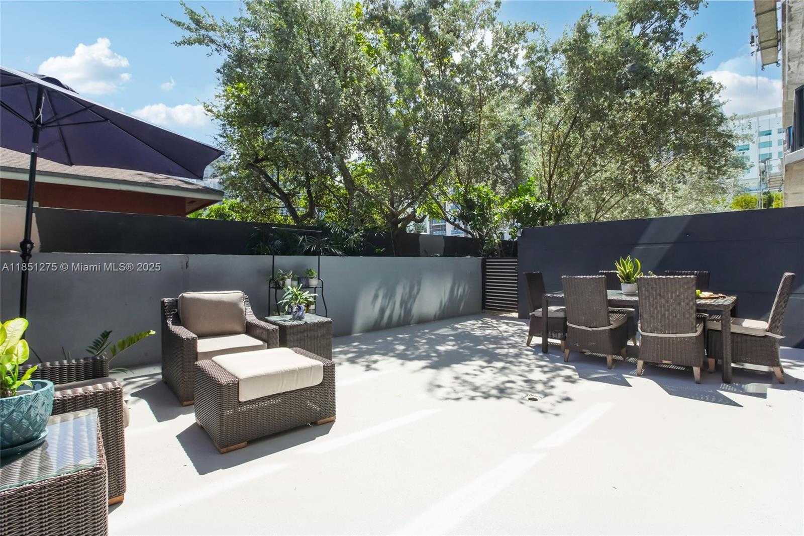 Small Image of 201 SOUTH WEST 17TH RD #311, Miami Number 3
