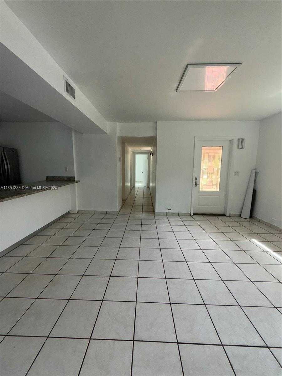Small Image of 1545 NORTH EAST 128TH ST, North Miami Number 15