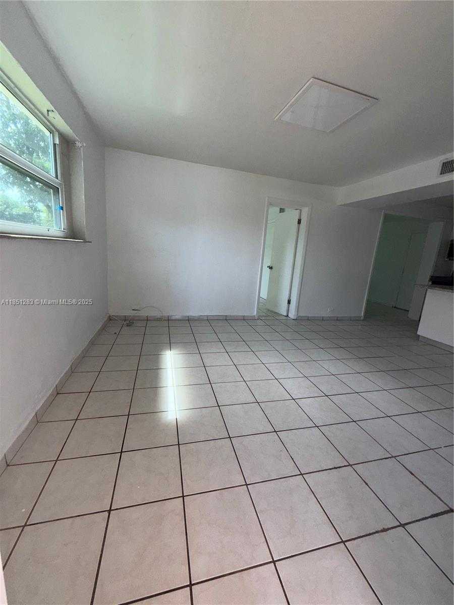 Small Image of 1545 NORTH EAST 128TH ST, North Miami Number 24