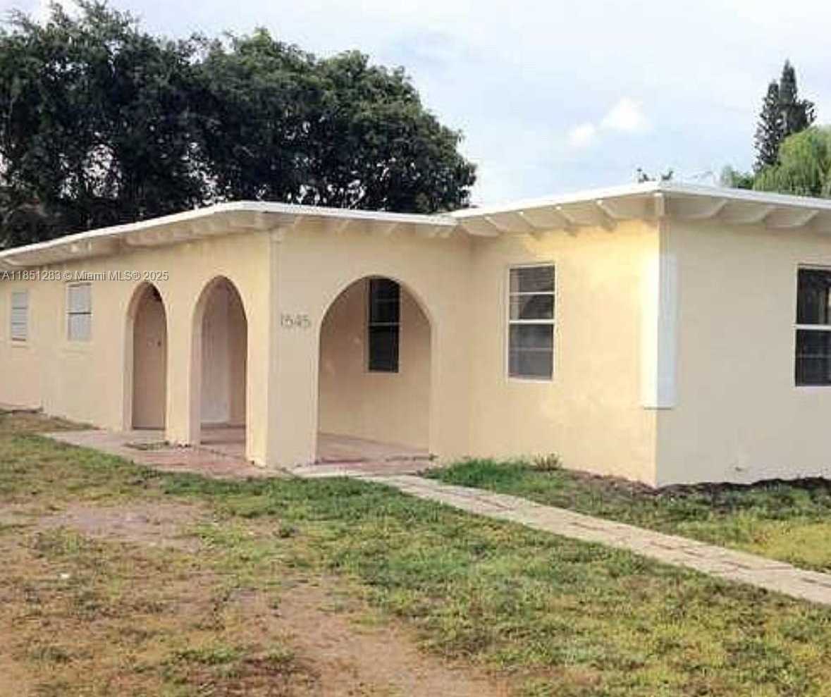 Small Image of 1545 NORTH EAST 128TH ST, North Miami Number 7