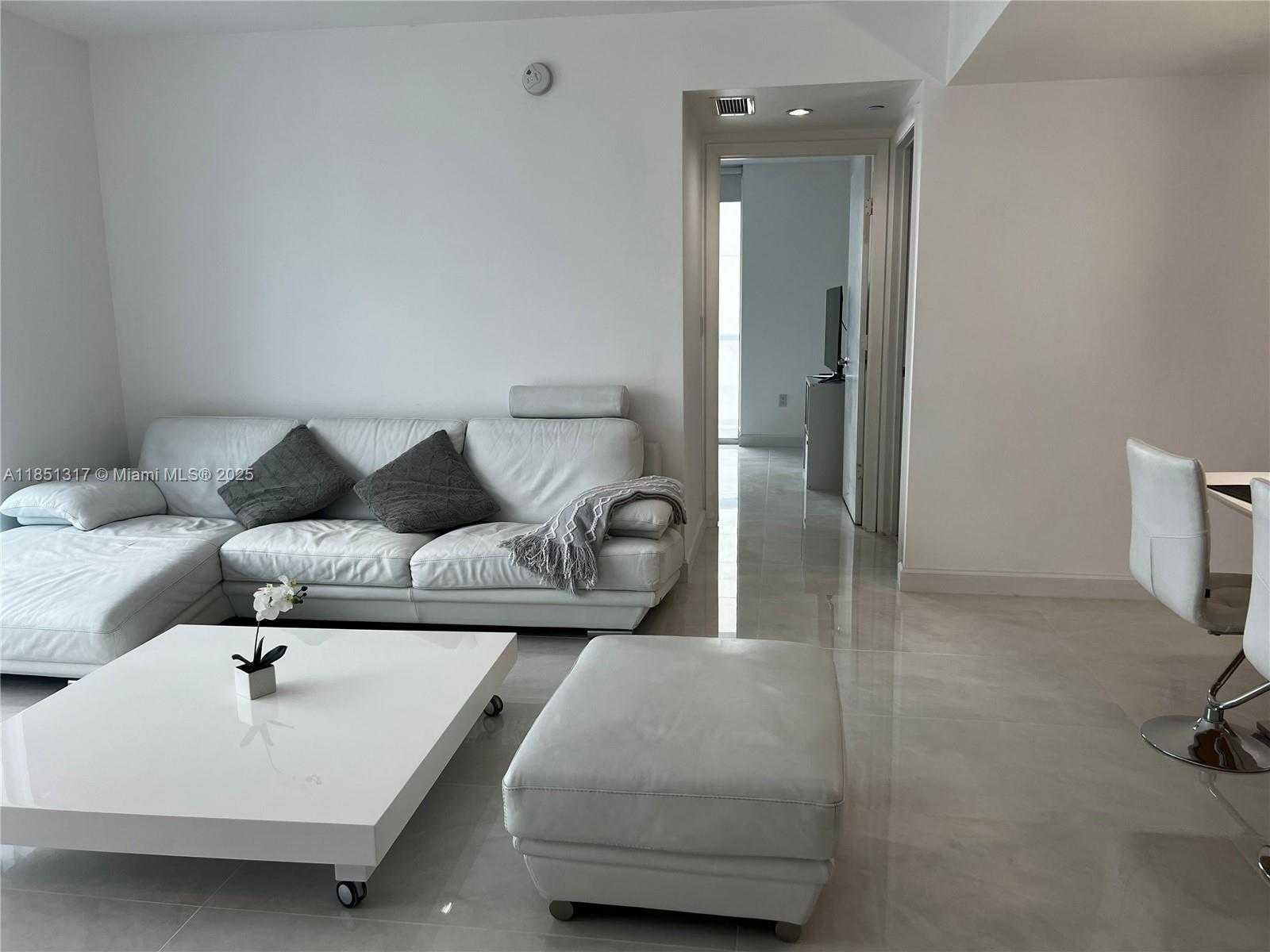 Small Image of 50 BISCAYNE BLVD #2601, Miami Number 12