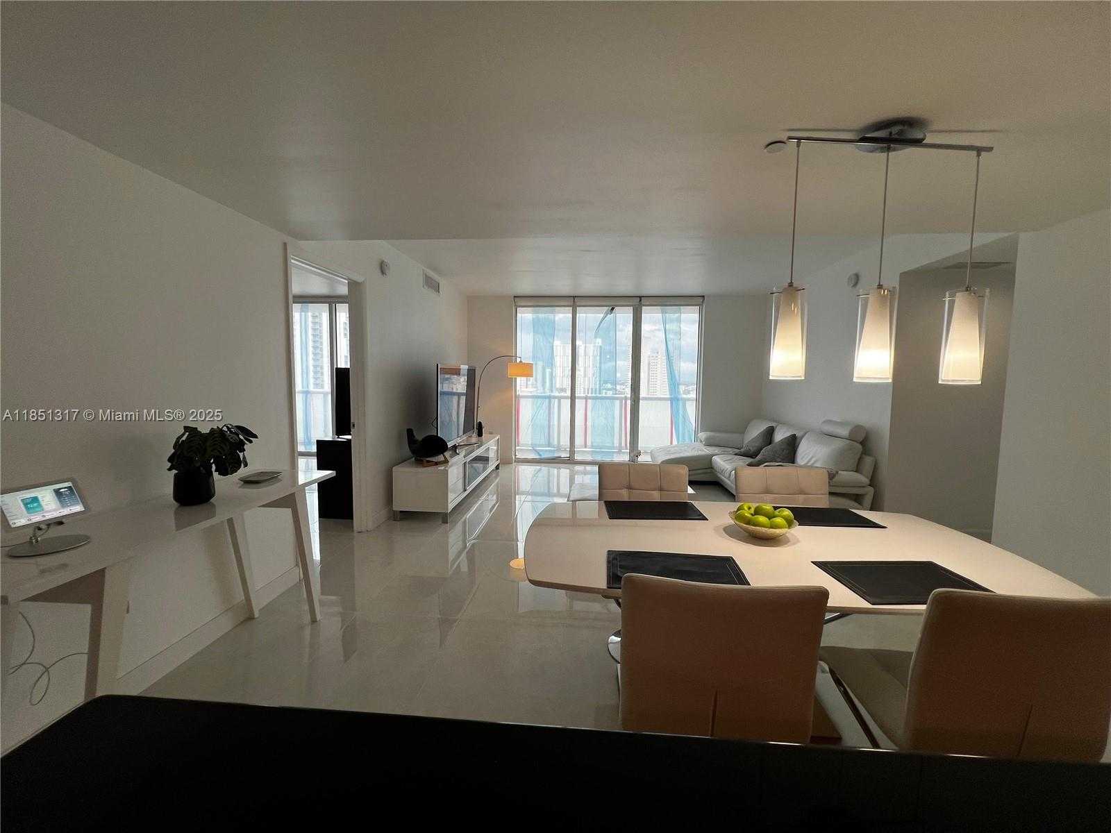 Small Image of 50 BISCAYNE BLVD #2601, Miami Number 18
