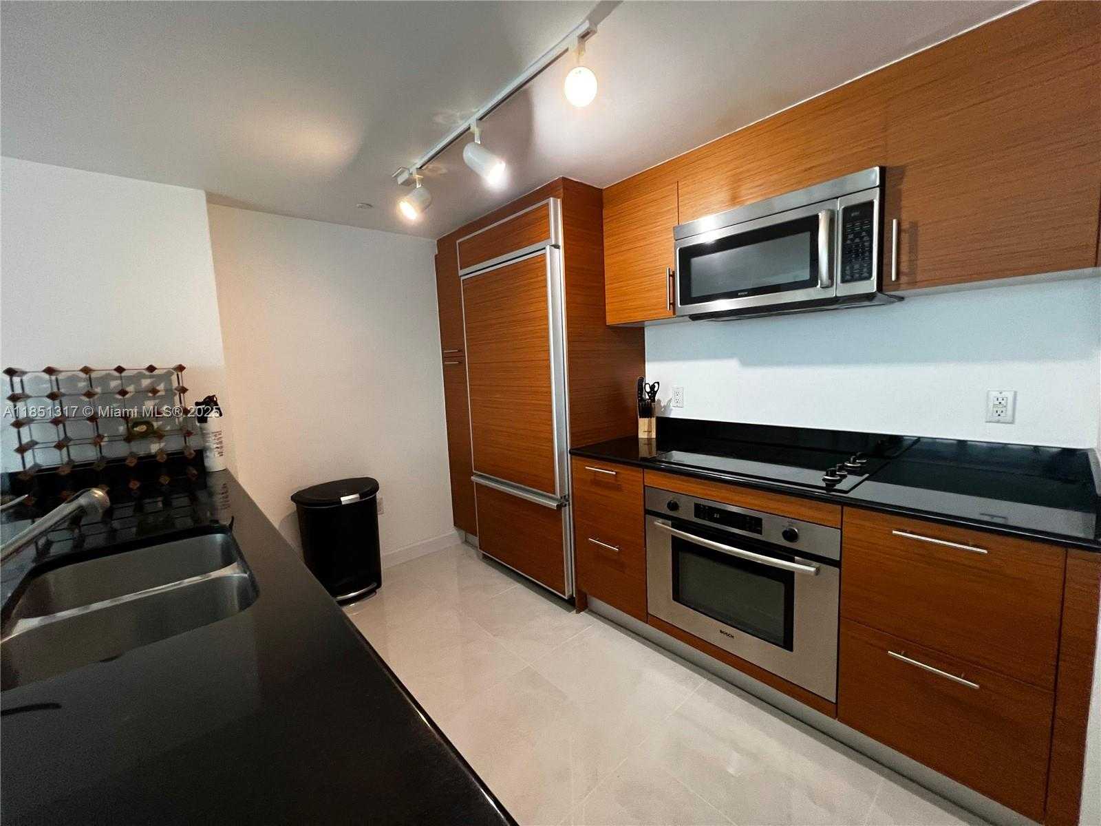Small Image of 50 BISCAYNE BLVD #2601, Miami Number 22