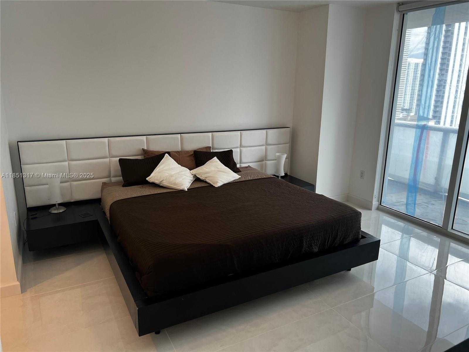Small Image of 50 BISCAYNE BLVD #2601, Miami Number 27