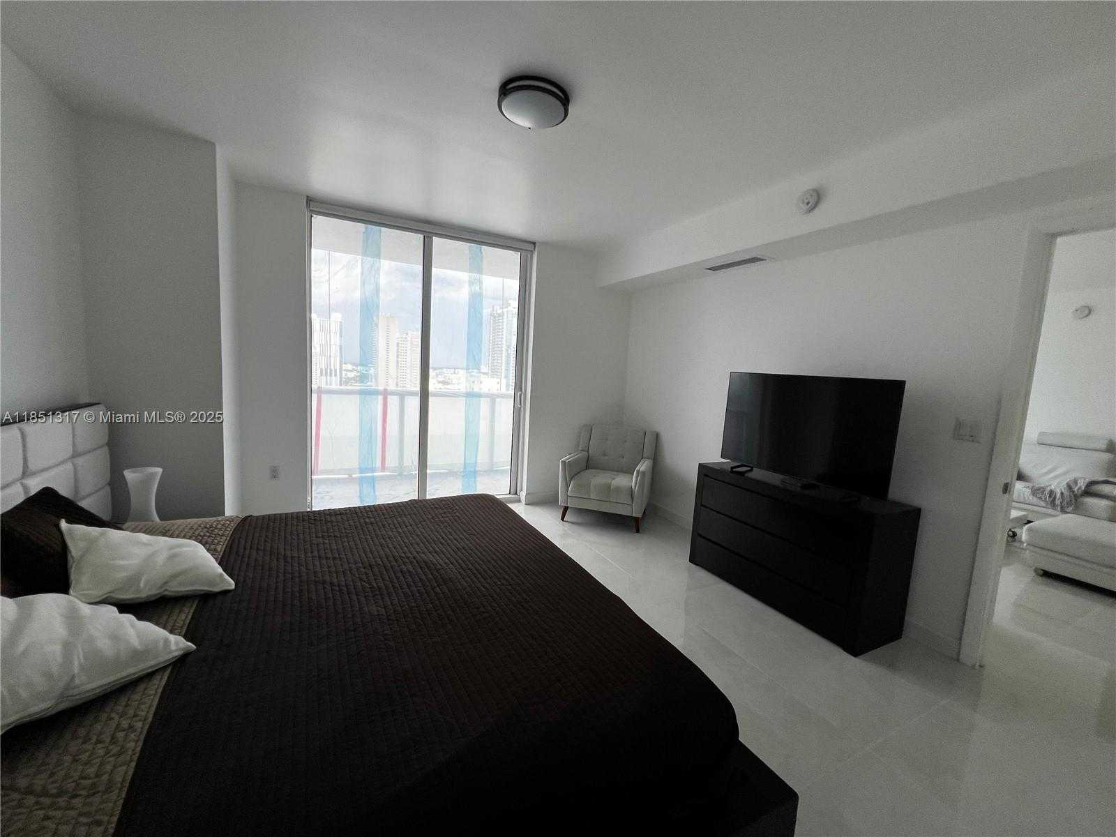 Small Image of 50 BISCAYNE BLVD #2601, Miami Number 34