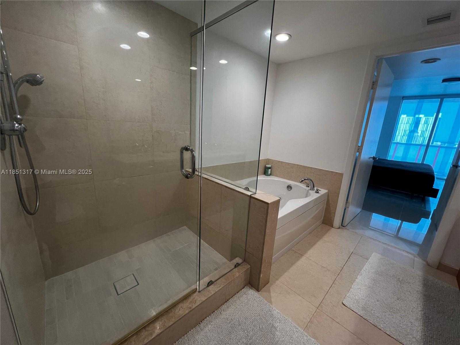 Small Image of 50 BISCAYNE BLVD #2601, Miami Number 36