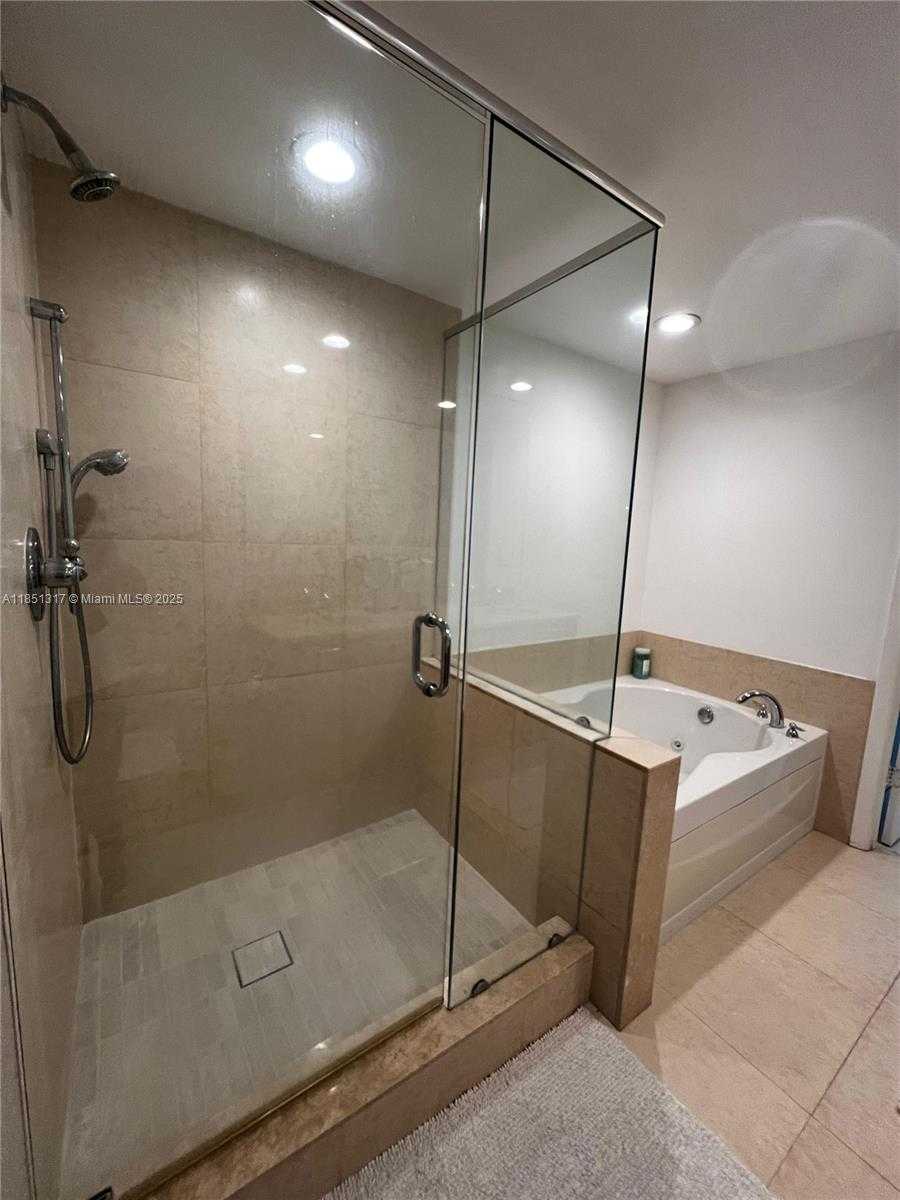 Small Image of 50 BISCAYNE BLVD #2601, Miami Number 38
