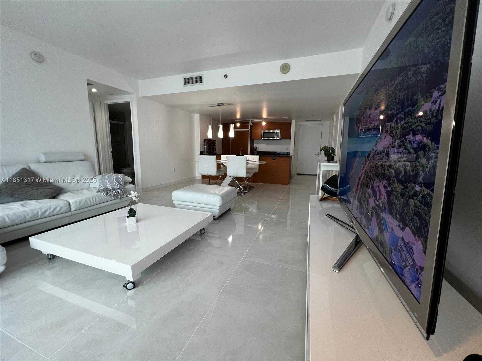 Small Image of 50 BISCAYNE BLVD #2601, Miami Number 6
