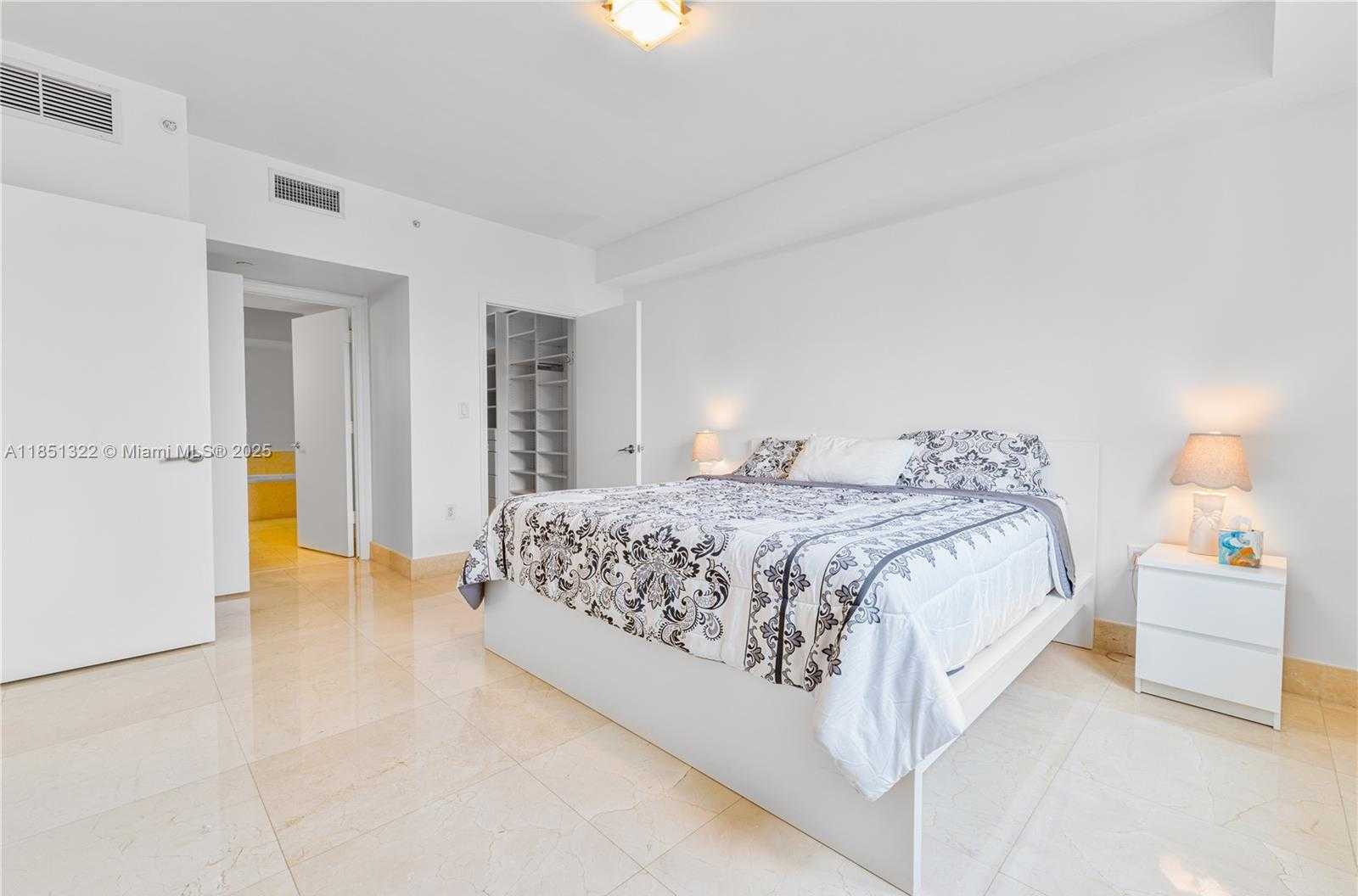 Small Image of 20000 EAST COUNTRY CLUB DR #1114, Aventura Number 11