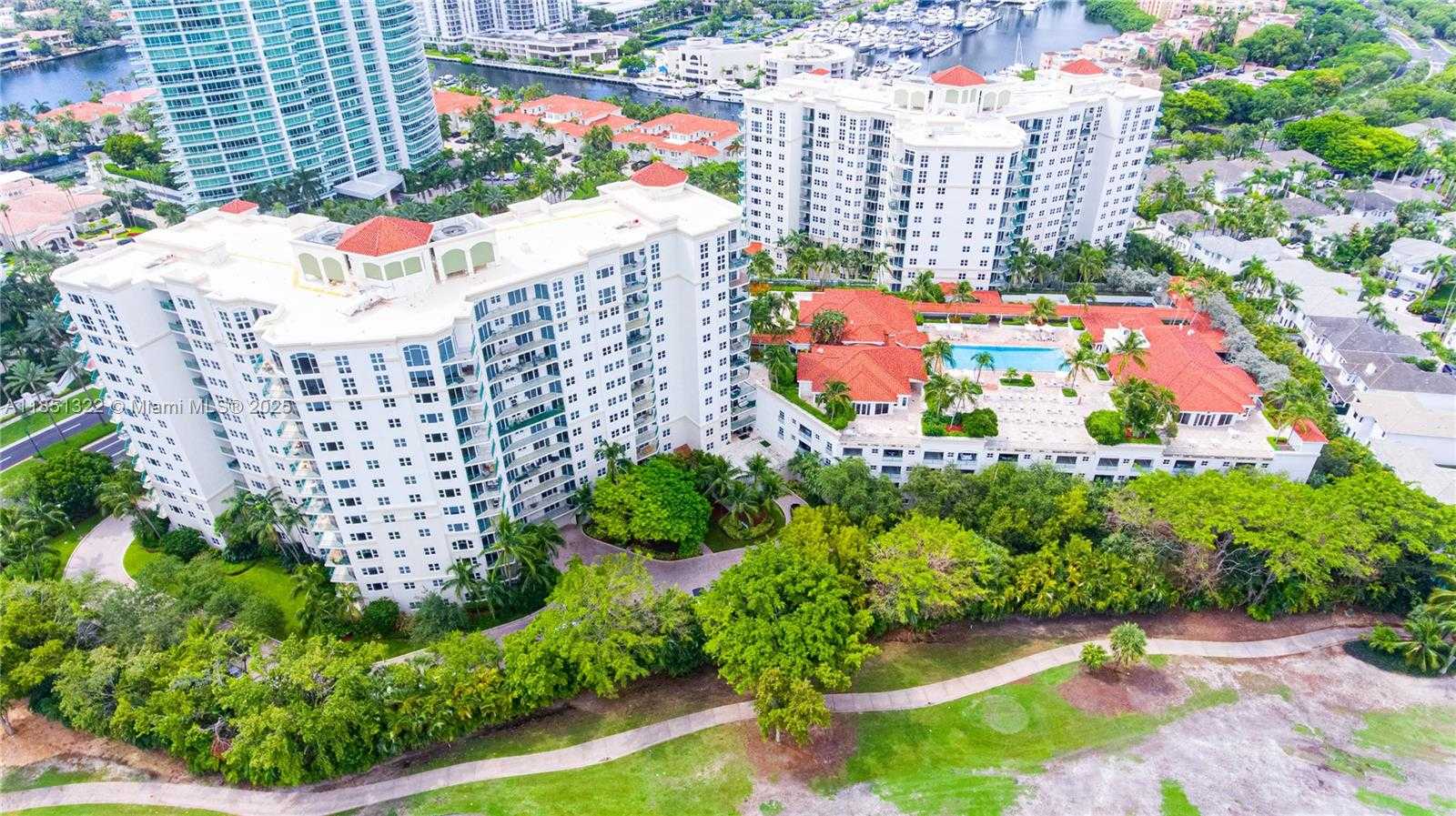 Small Image of 20000 EAST COUNTRY CLUB DR #1114, Aventura Number 2