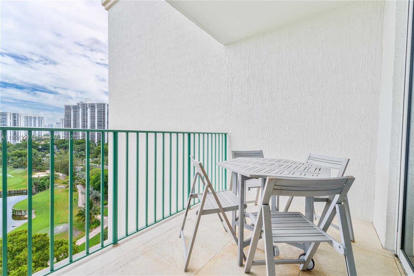 Small Image of 20000 EAST COUNTRY CLUB DR #1114, Aventura Number 7