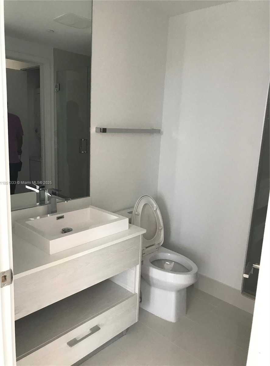 Small Image of 55 SOUTH WEST 9TH ST #2207, Miami Number 18