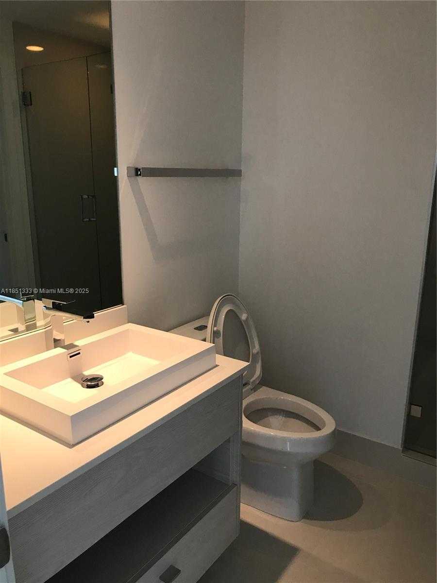 Small Image of 55 SOUTH WEST 9TH ST #2207, Miami Number 19
