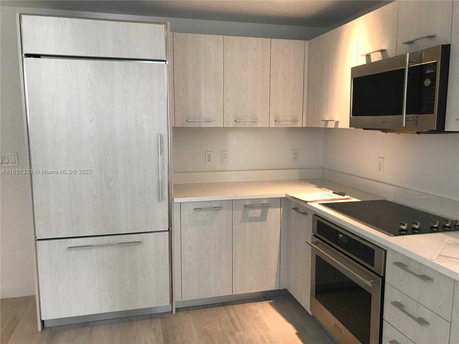 Small Image of 55 SOUTH WEST 9TH ST #2207, Miami Number 2