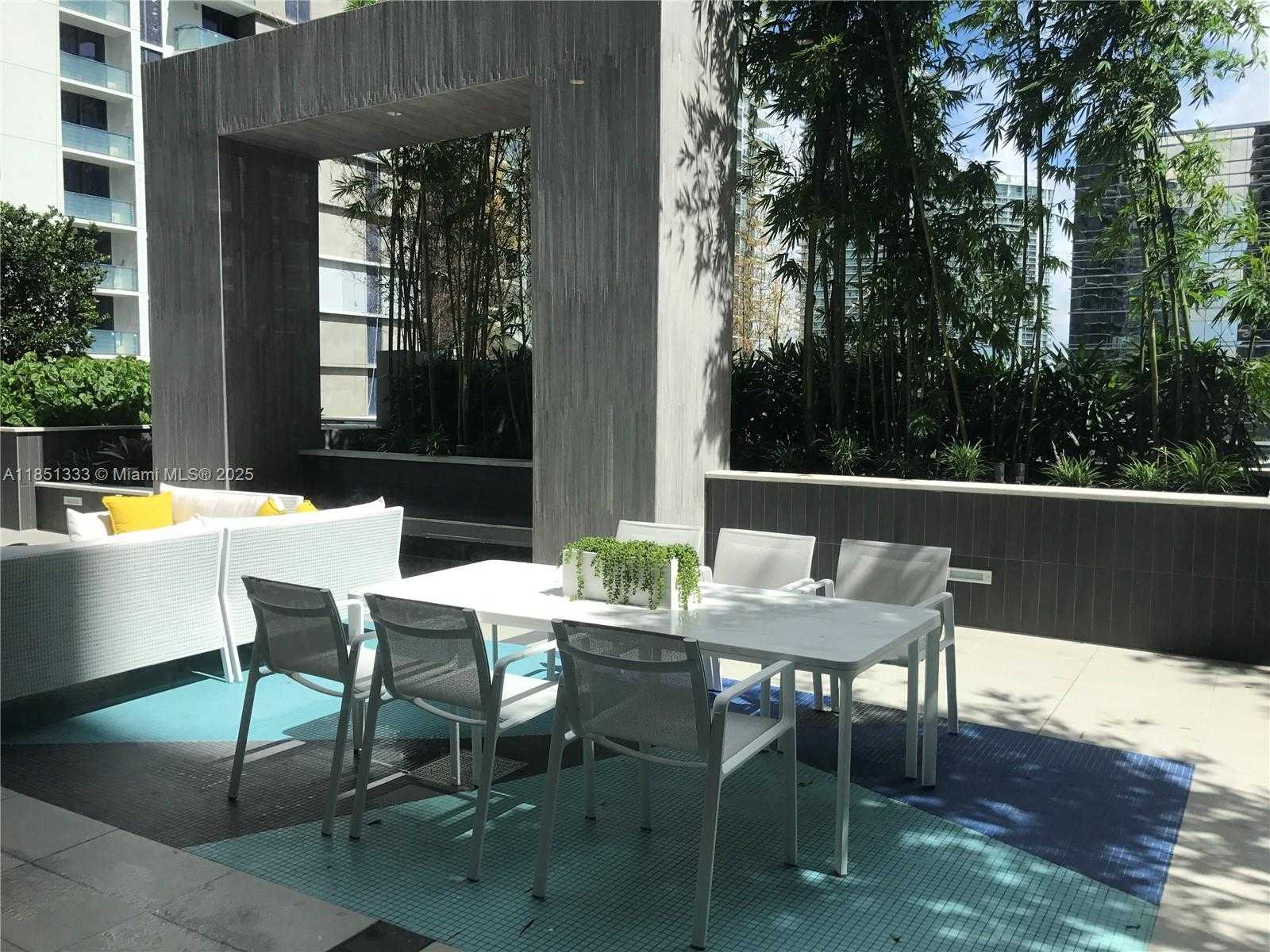 Small Image of 55 SOUTH WEST 9TH ST #2207, Miami Number 31
