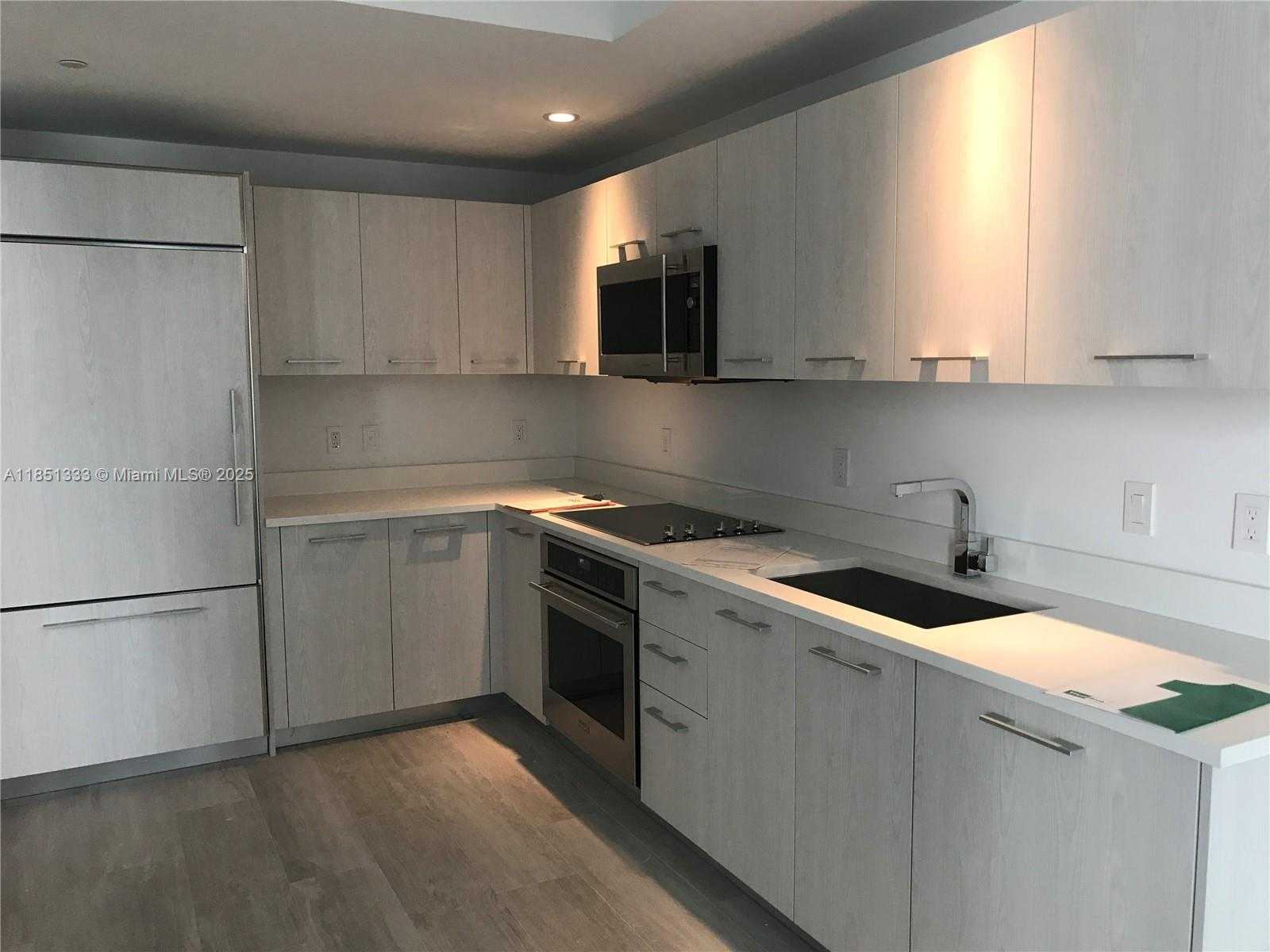 Small Image of 55 SOUTH WEST 9TH ST #2207, Miami Number 8