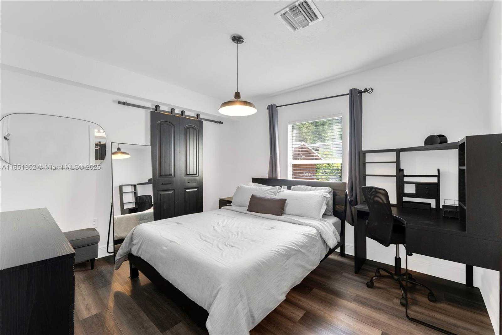Small Image of 5701 NORTH WEST 4TH AVE, Miami Number 10