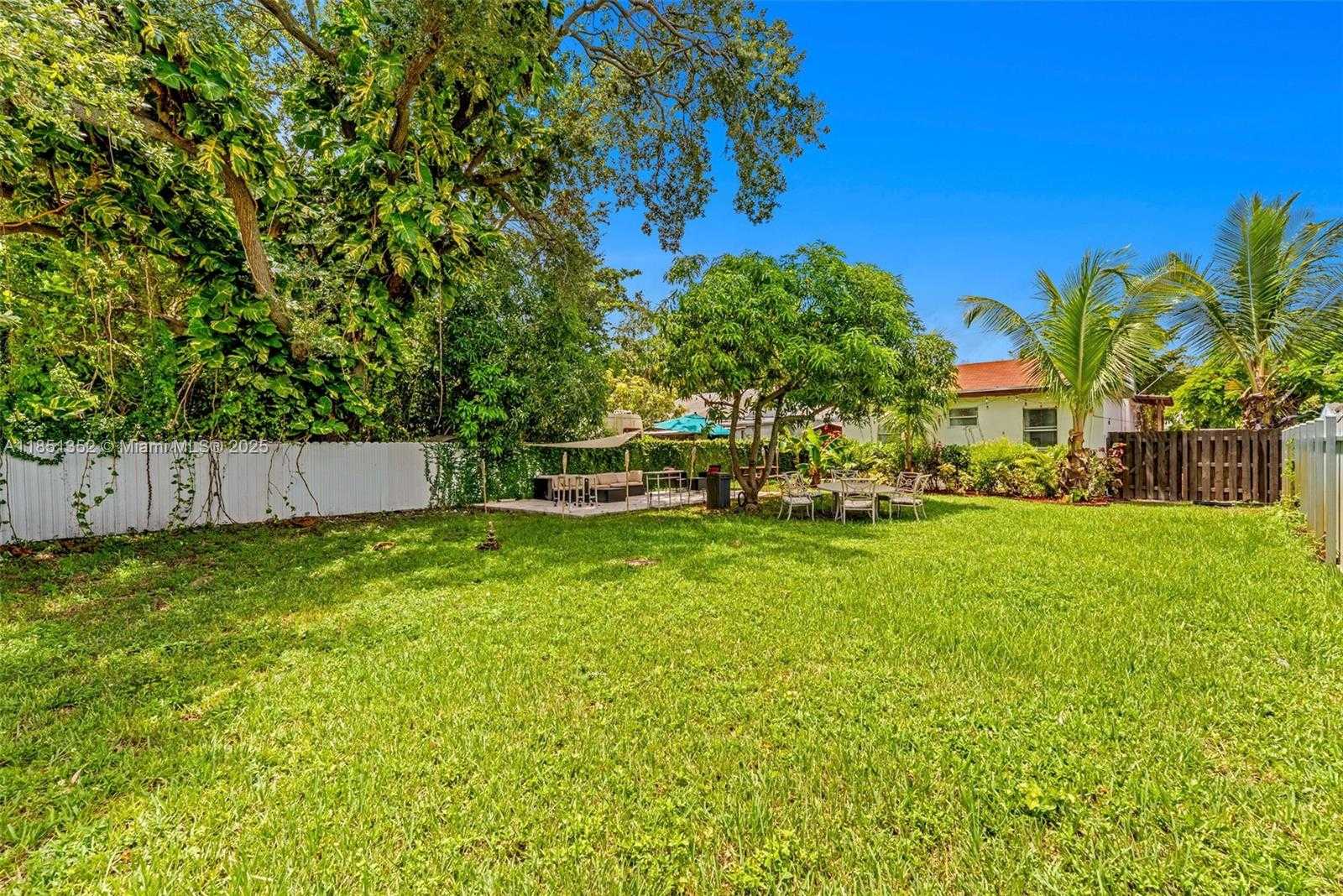 Small Image of 5701 NORTH WEST 4TH AVE, Miami Number 16