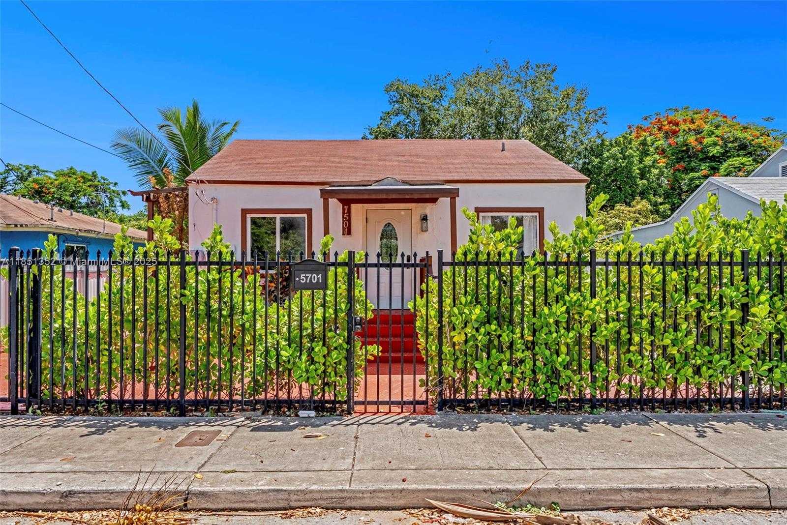 Small Image of 5701 NORTH WEST 4TH AVE, Miami Number 2