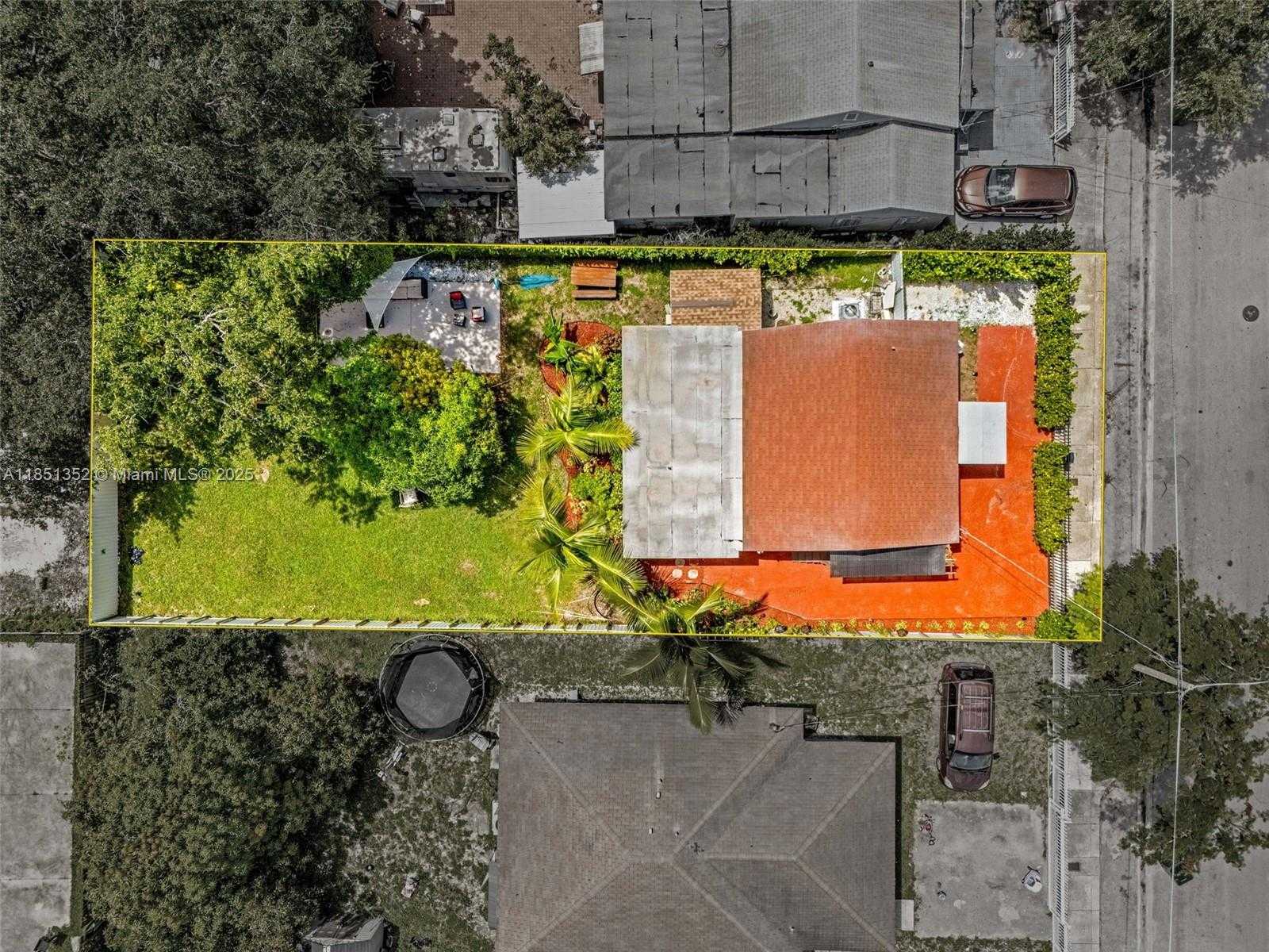 Small Image of 5701 NORTH WEST 4TH AVE, Miami Number 3