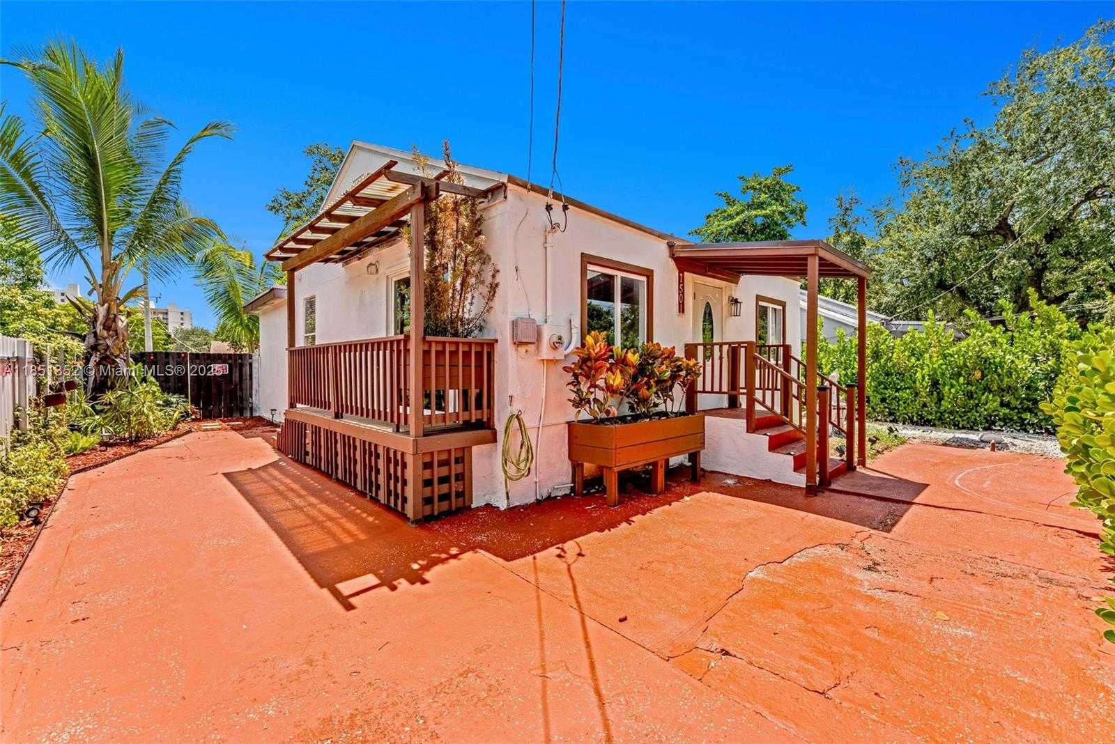 Small Image of 5701 NORTH WEST 4TH AVE, Miami Number 4