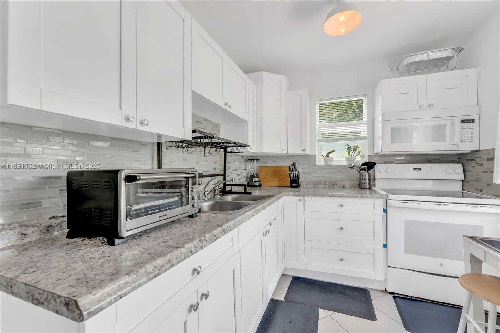 Small Image of 5701 NORTH WEST 4TH AVE, Miami Number 6