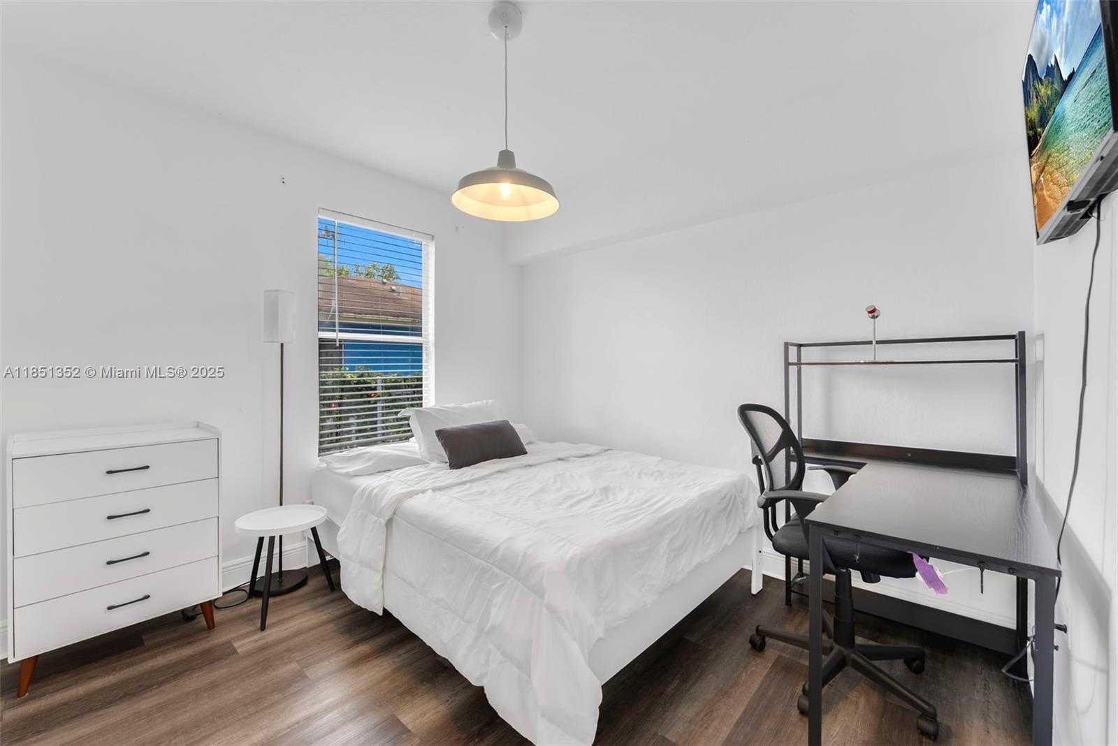 Small Image of 5701 NORTH WEST 4TH AVE, Miami Number 9
