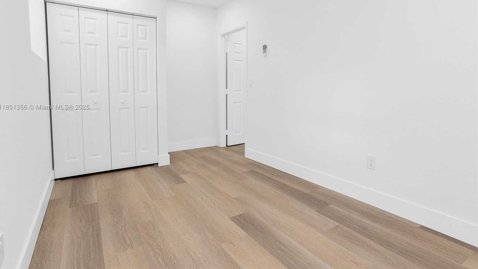 Small Image of 1528 NORTH EAST 145TH ST #B, Miami Number 12