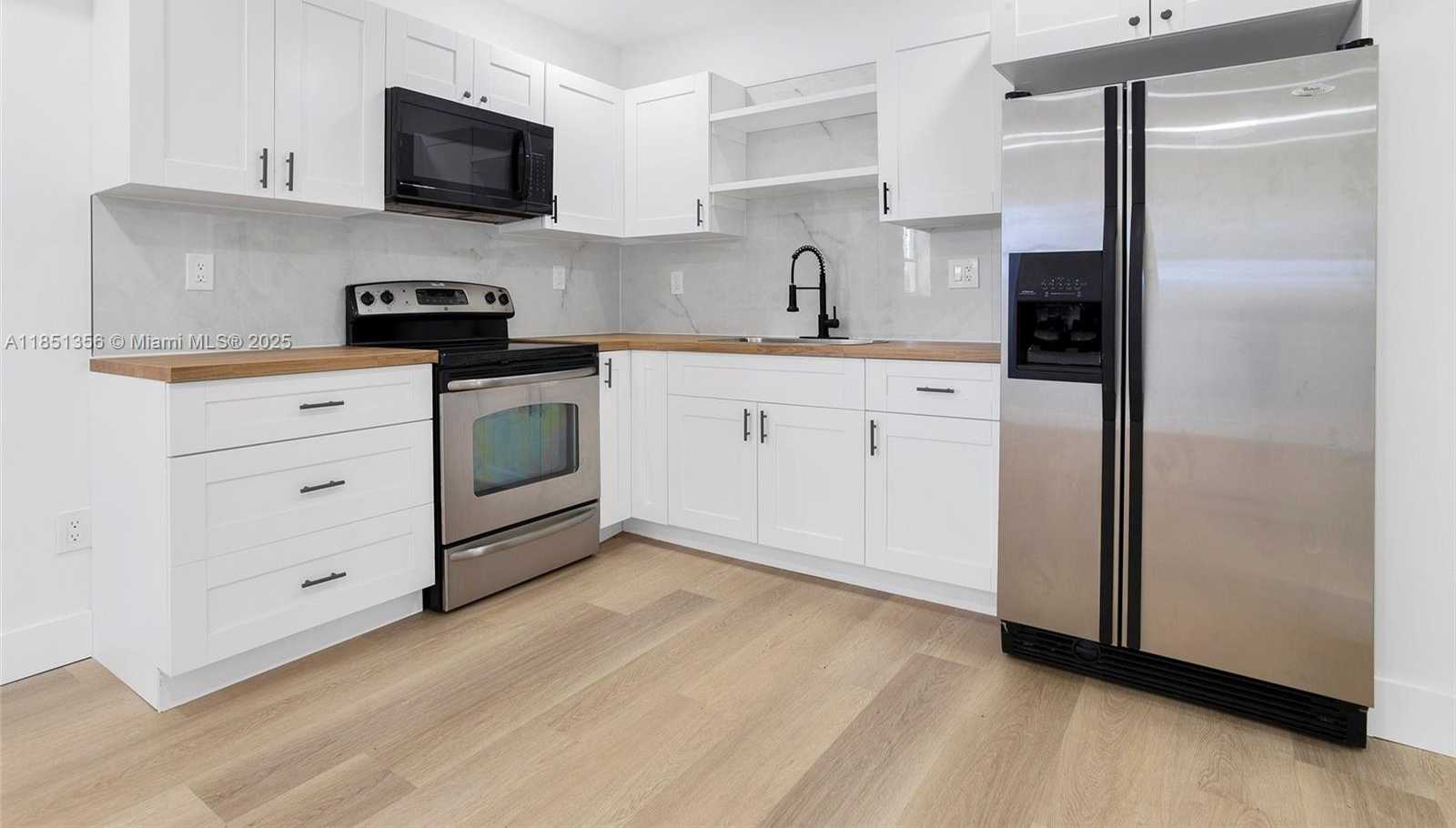 Small Image of 1528 NORTH EAST 145TH ST #B, Miami Number 5