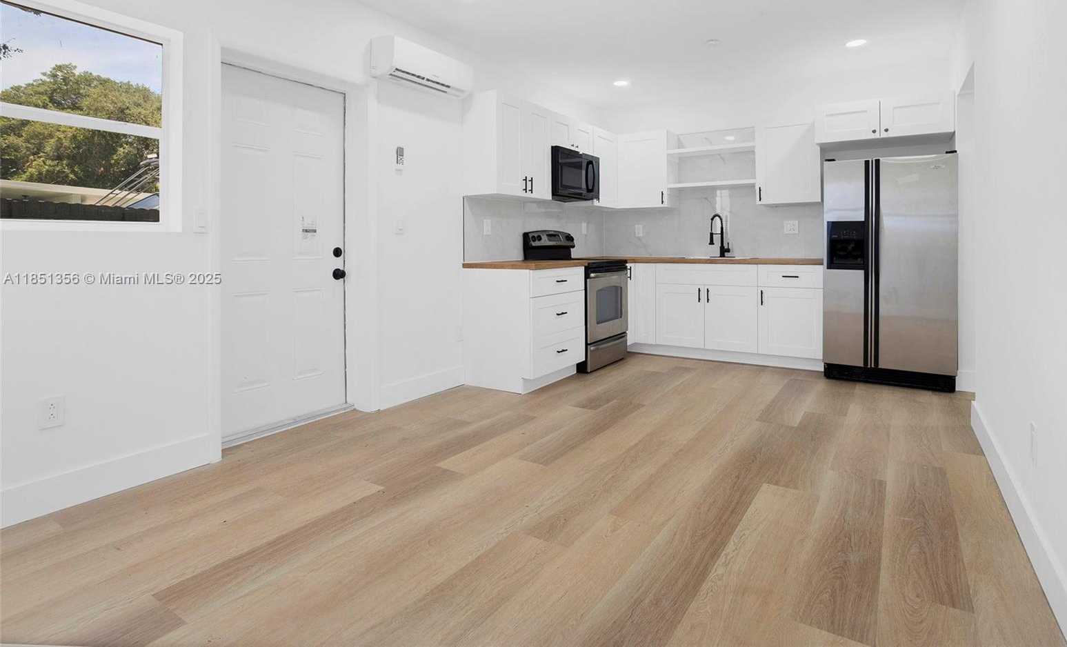 Small Image of 1528 NORTH EAST 145TH ST #B, Miami Number 7