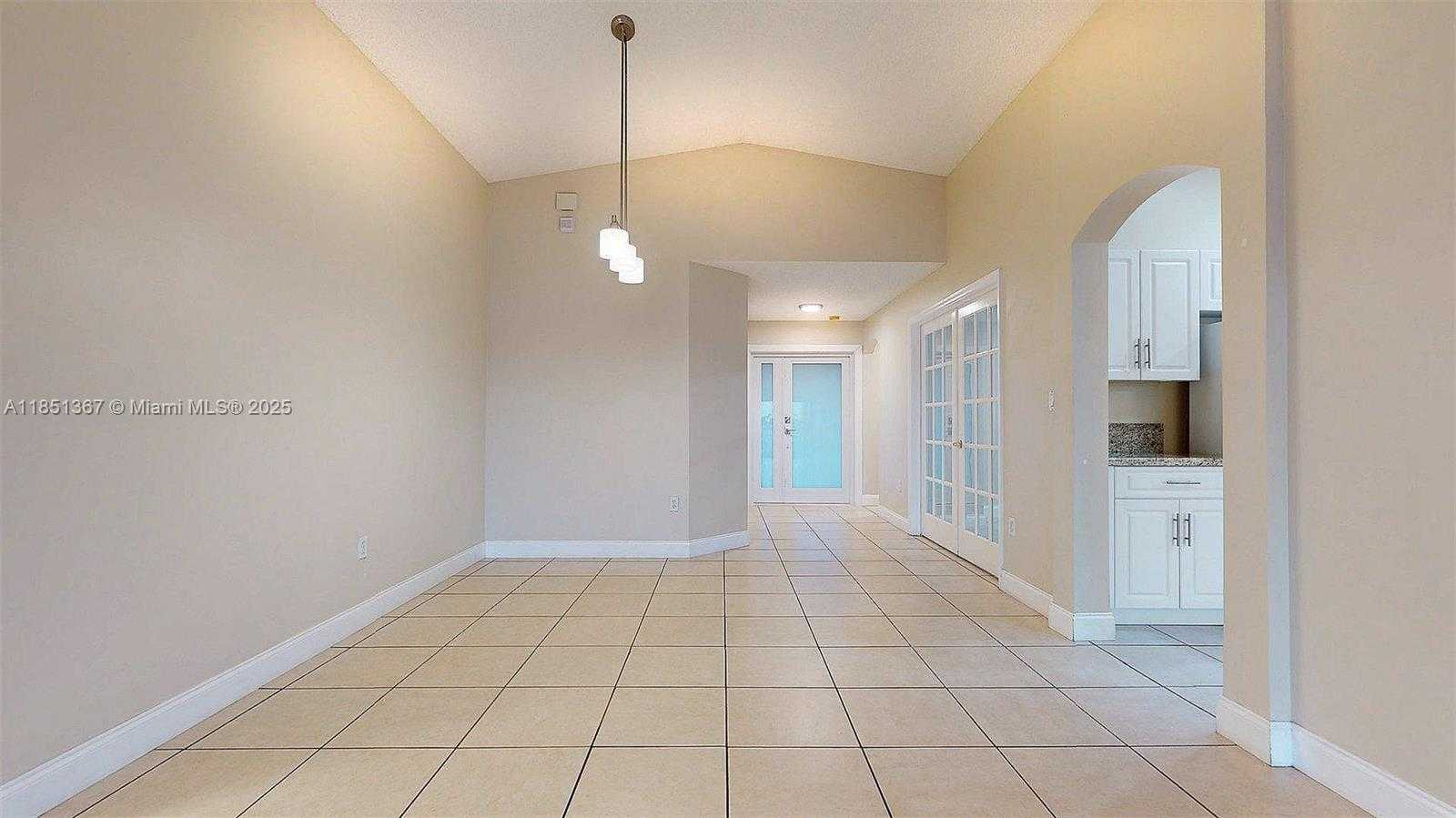 Small Image of 13524 SOUTH WEST 144TH TER, Miami Number 41