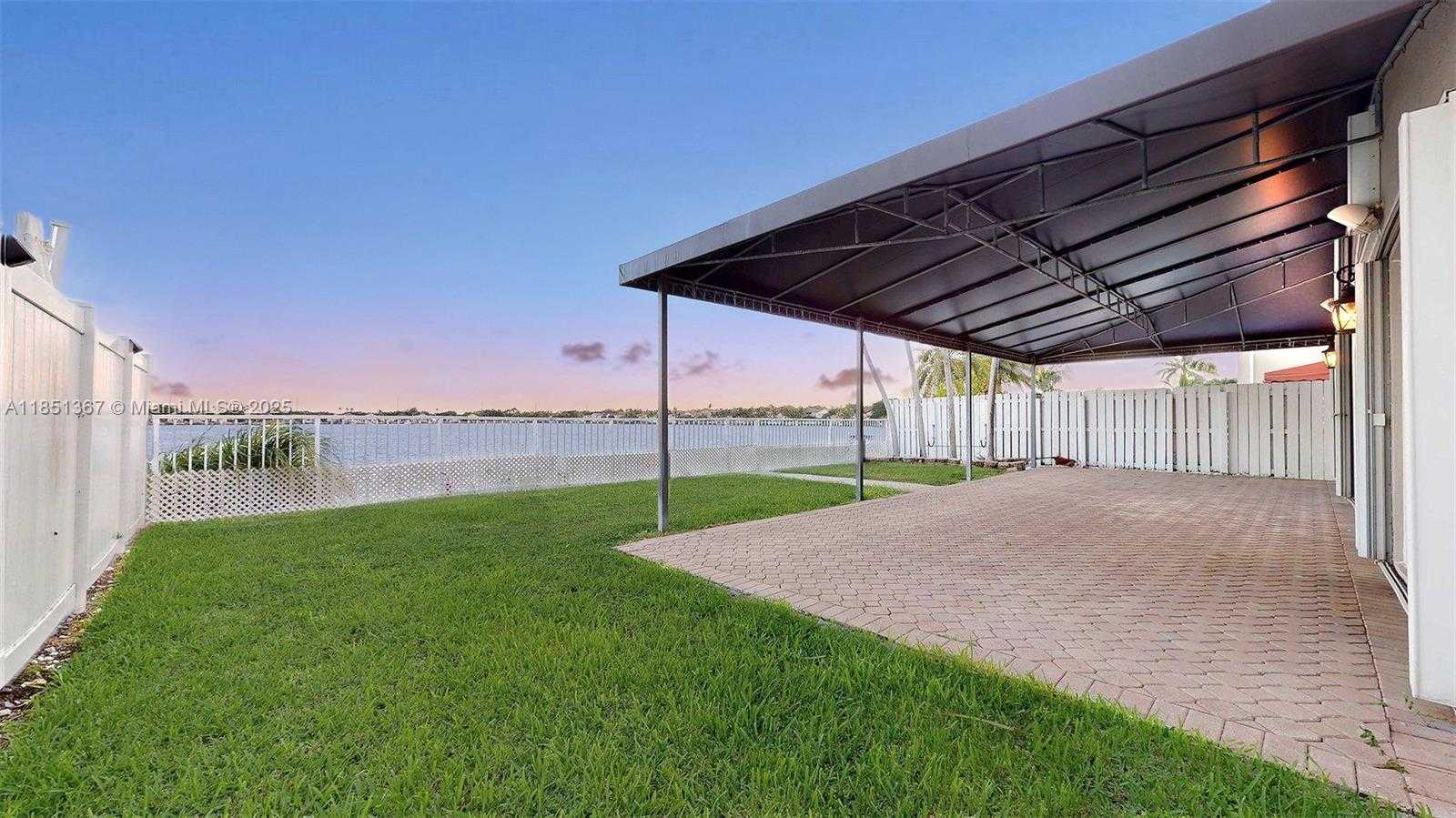 Small Image of 13524 SOUTH WEST 144TH TER, Miami Number 7