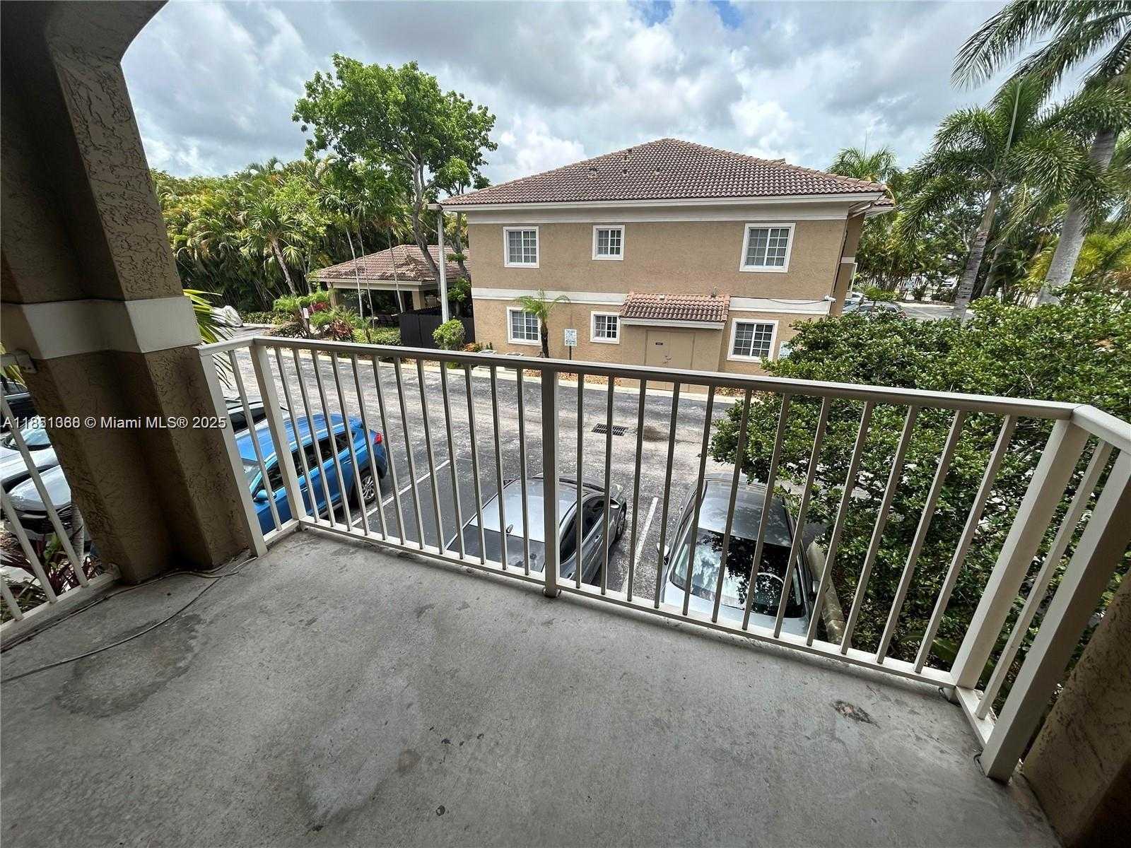 Small Image of 4802 WASHINGTON ST #10, Hollywood Number 15