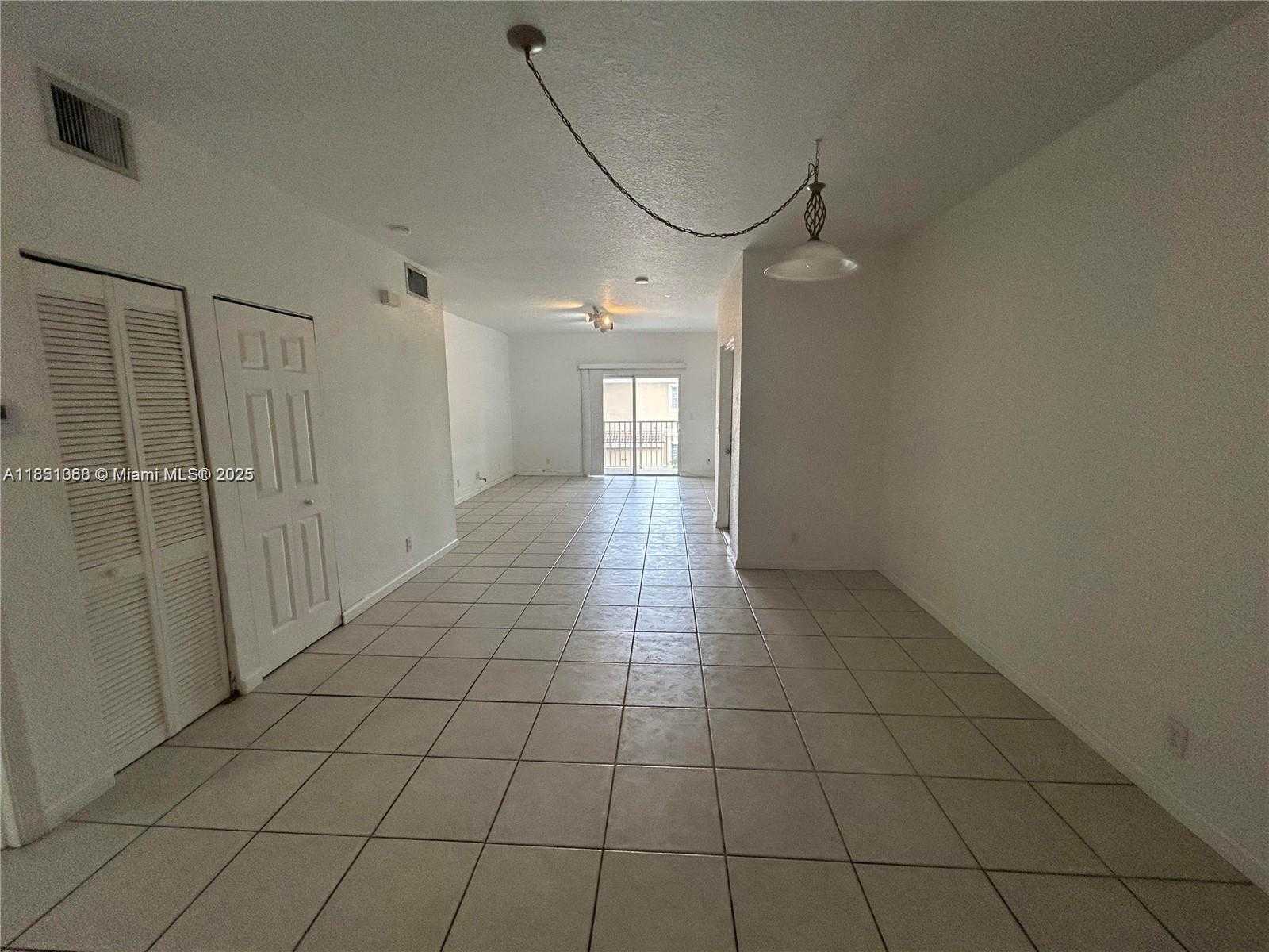 Small Image of 4802 WASHINGTON ST #10, Hollywood Number 2