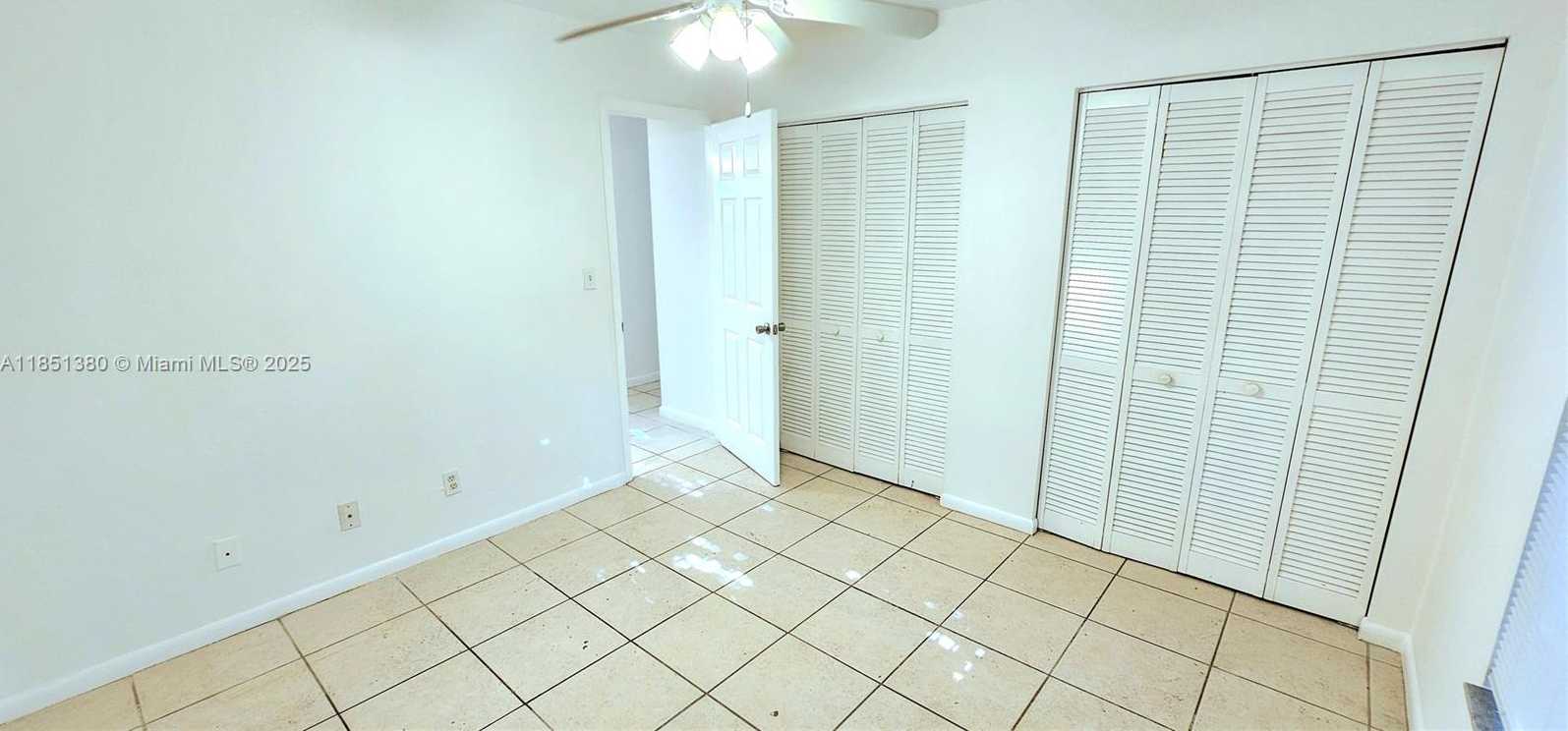 Small Image of 2311 COOLIDGE ST #B, Hollywood Number 14