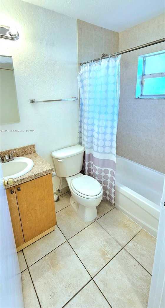 Small Image of 2311 COOLIDGE ST #B, Hollywood Number 23
