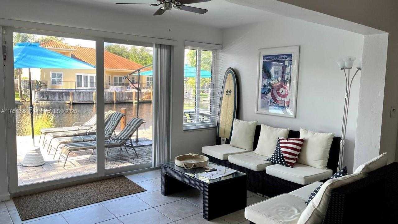 Small Image of 2424 SOUTH EAST 9TH ST #2424, Pompano Beach Number 16
