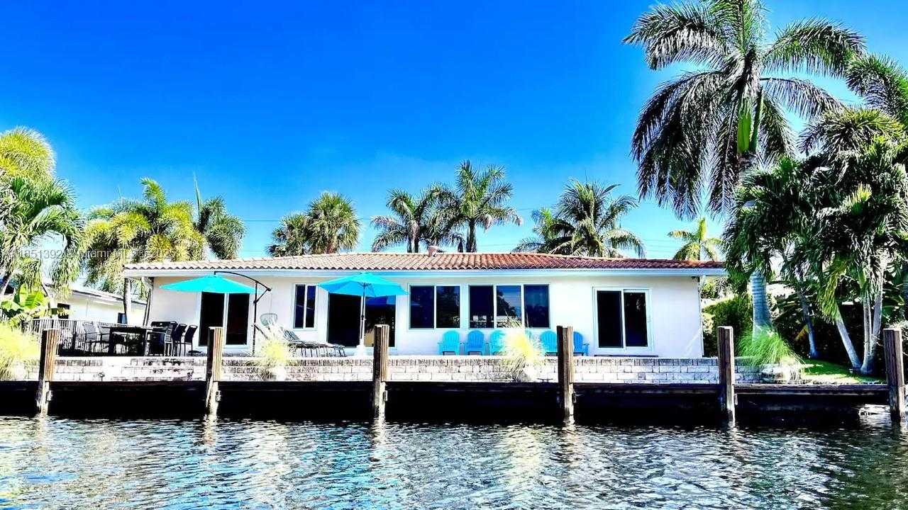 Small Image of 2424 SOUTH EAST 9TH ST #2424, Pompano Beach Number 2